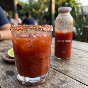 Jugo de Tomate · Caja 9 frascos de 1 L